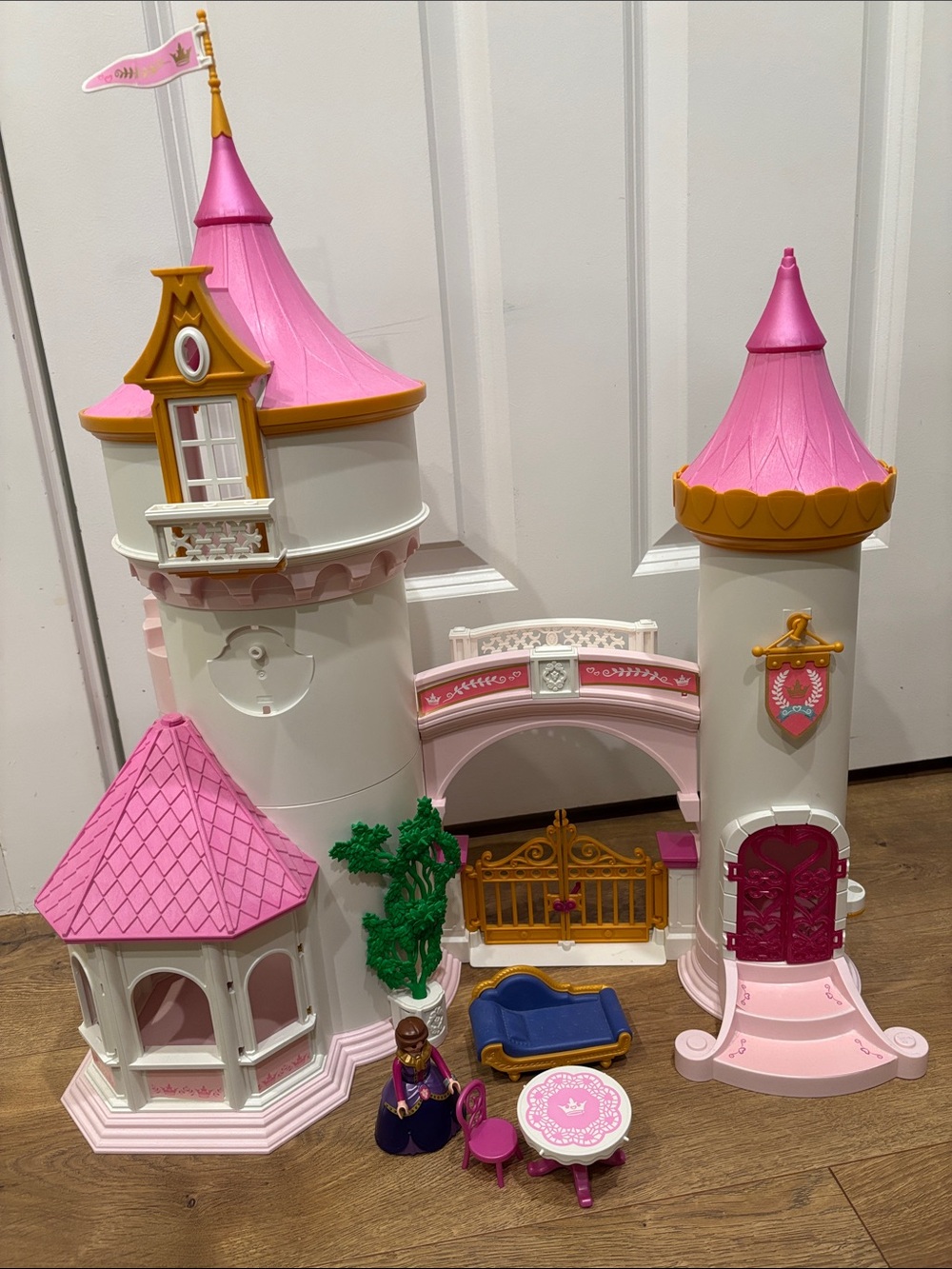 PLAYMOBIL Princess Castle 70447 Pink White Large Castle AS-IS Incomplete